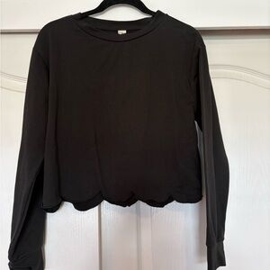 Black Scallop Hem Long Sleeve Top